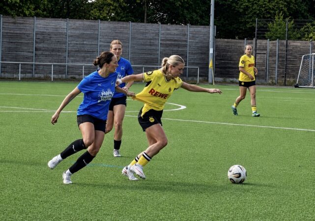 Spielszene aus dem Fußballspiel