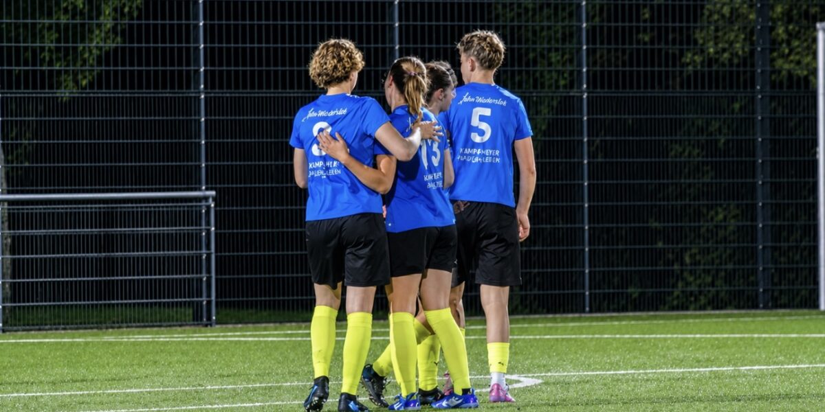 Torjubel der Aaseespielerinnen